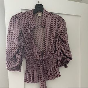 Awesome satin puff sleeve blouse - Small